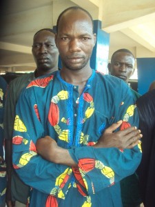 Salif Sawadogo, l’homme qui a pris l’engagement de guérir les malades errants de Bobo-Dioulasso. Ph. B24