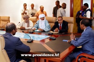 phpky2iNy-Delegation MNLA 2