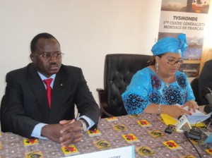 Madame chantal Compaoré et le ministre de la culture lors de l'installation du comité d'organisation