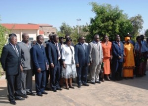 Plusieurs personnalités, dont  Bruno Bessin de l'ASCE, ont été témoins de cette installation (Ph : B24)