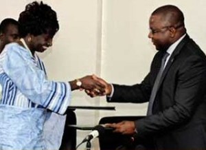 Bernard Padré à Gauche aux côté du Ministre Sénégalais de la Justice