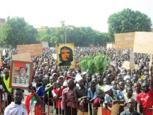 Image de Sankara à la manifestation contre le sénat le 28 juillet 2013. Ph.Sidwaya