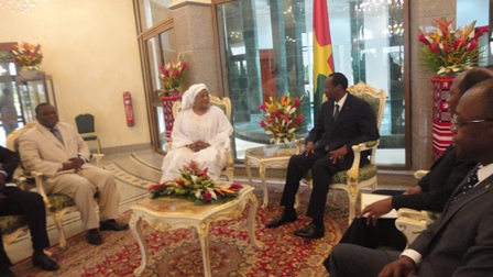 L'ambassadeur du Sénégal au Burkina Faso, Anta Coulibaly Diallo en plein entretien avec le Président Compaoré (PH:B24) 