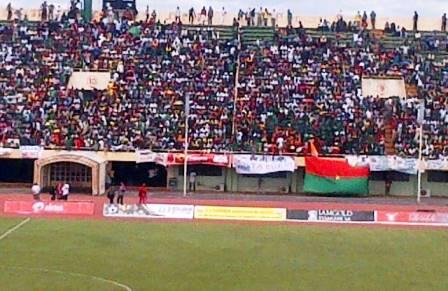 La mobilisation du public au Stade du 4-août à Ouagadougou (Ph : B24)