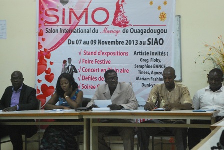 Des membres du commissariat du salon. Ph. Gideon