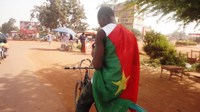 Un supporter des Etalons dans la matinée du samedi 12 octobr 2013 à Ouagadougou (Ph : B24)
