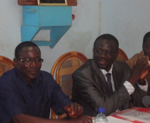 Fidèle  Kientéga (à gauche) avec le président de l'UNIR/PS, Me Bénéwendé Sankara (Ph :B24)