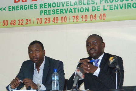 Check Omar Yéyé (droite) et Dr Bachir Ouedraogo (gauche)
