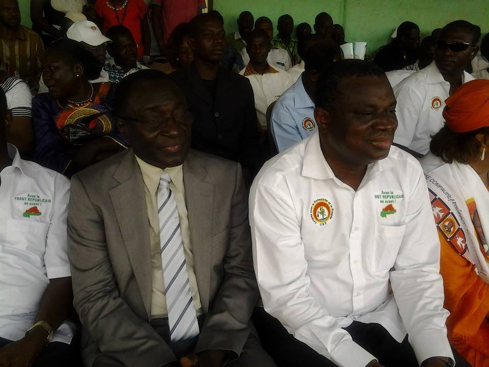 Au premier plan, Assimi Kouanda (droite) et Me Herman Yameogo (gauche) président du FR. Ph. Basseratou K