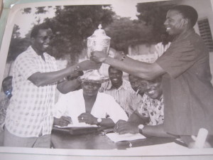 Claude Nassouri (droite) s'est surtout fait connaître en tant que dirigeant 