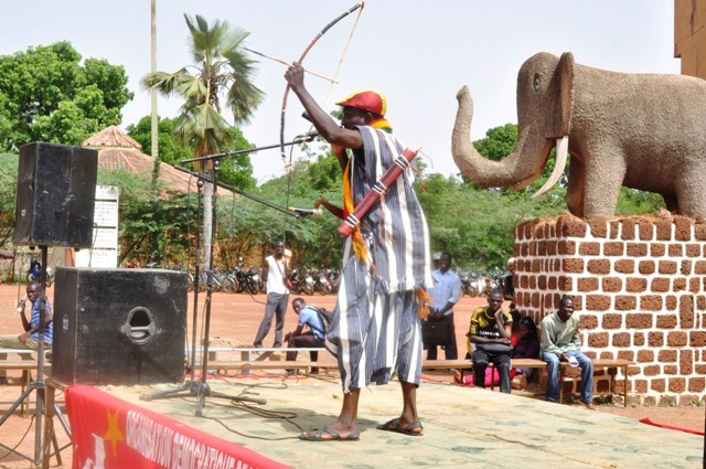 De nombreuses prestations d'artistes militants de l’ODJ.