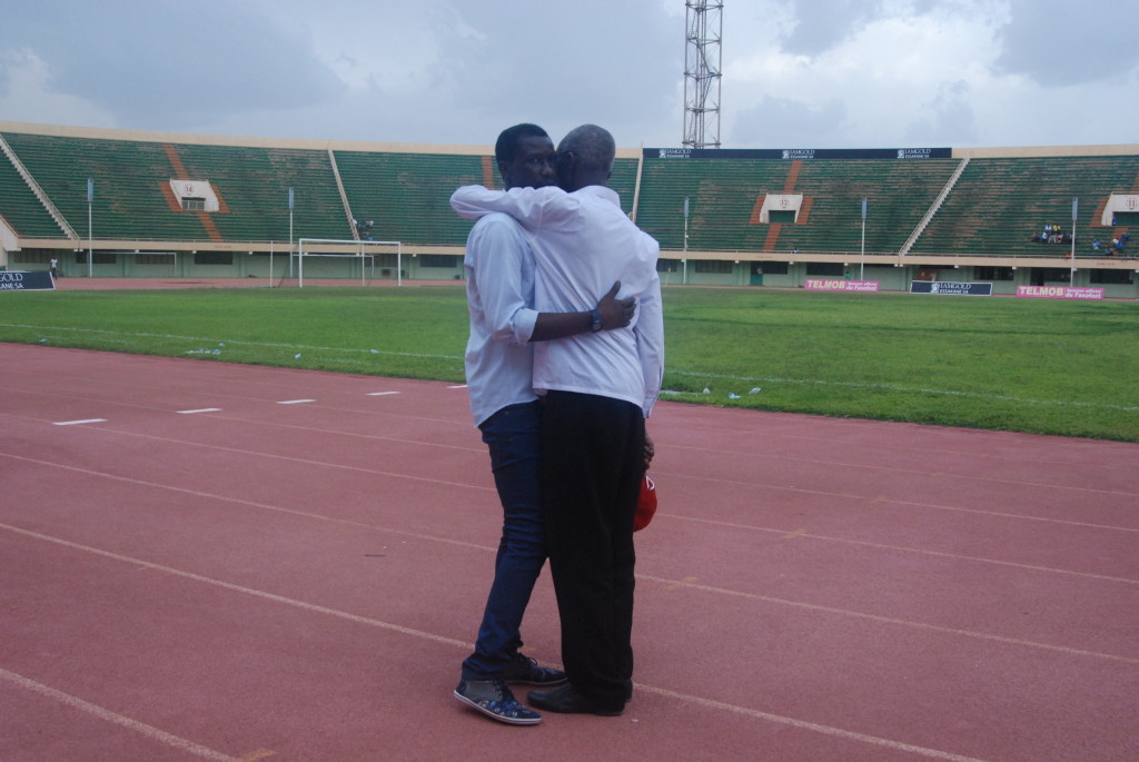 Mamadou Zongo est explosé sous la coupe de de Laurent Kipré (à droite)