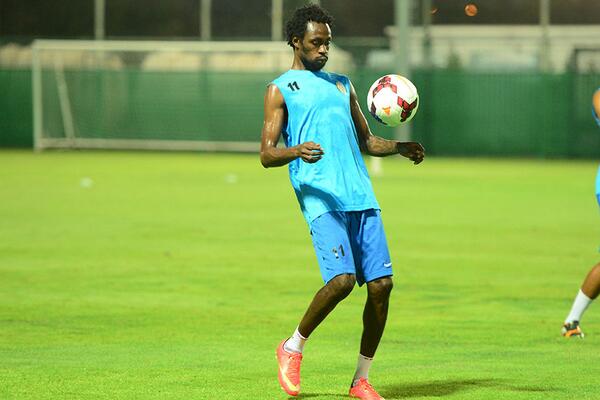 Jonathan Pitroipa a commencé les entraînements avec son nouveau club Al Jazira Club
