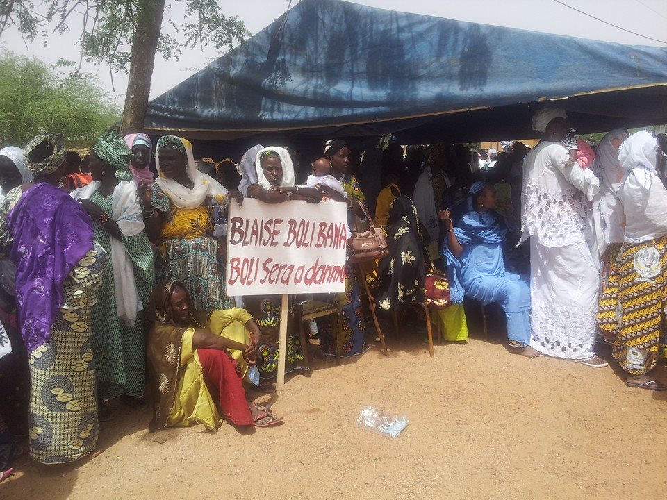 Des manifestants lors du meeting (© Burkina24)