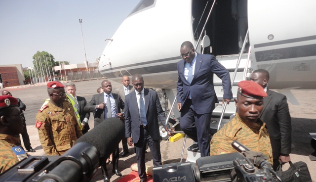 Le Président sénégalais a atterri à Ouagadougou ce mardi 11 novembre.