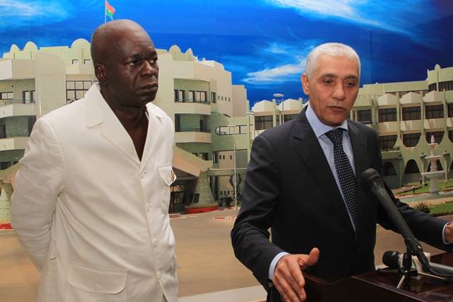 Alami en compagnie du président du CNT à l'issue de l'audience (Copyright Dircom Présidence du Faso)