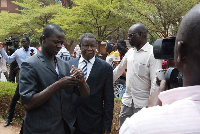 Le ministre Filiga a assuré que les doléances des étudiants seront examinés en conseil des ministres © Burkina24