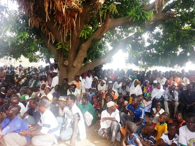 Les populations de Bindé au meeting de l'UPC