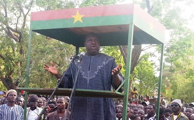 Zéphirin Diabré, président de l'UPC s'adressant aux militants