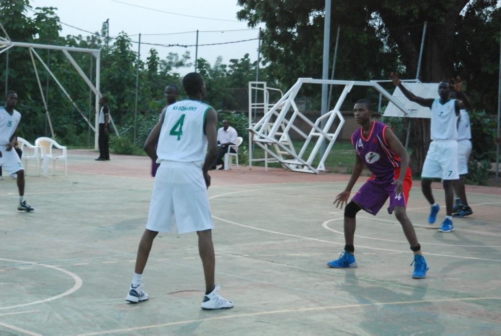 L'AS SONABHY (blanc) compte remporter un quatrième titre de suite