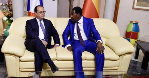 Tête-à-tête entre les Président français François Hollande et béninois Boni Yayi
