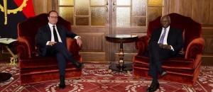 Tête-à-tête entre les Président français François Hollande et angolais Dos Santos