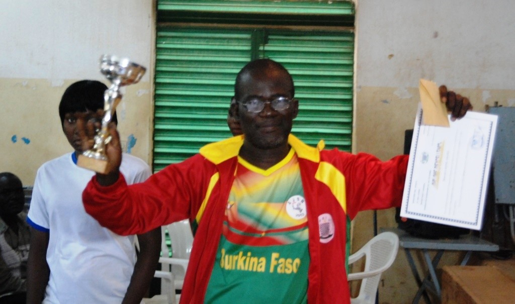 Adama Koné domine le jeu de dame au Burkina Faso