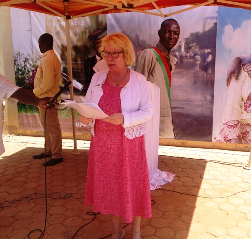 Le personnel de Diakonia a témoigné sa reconnaissance à Margarita C. qui est en fin de mission à Diakonia-Burkina.