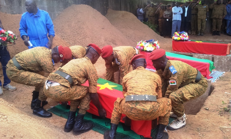 Les gendarmes ont dit au revoir à leurs frères d'armes