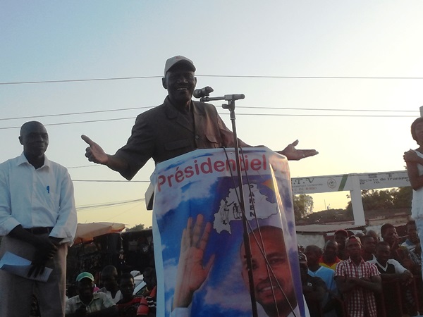 Laurent Bado, lors du meeting