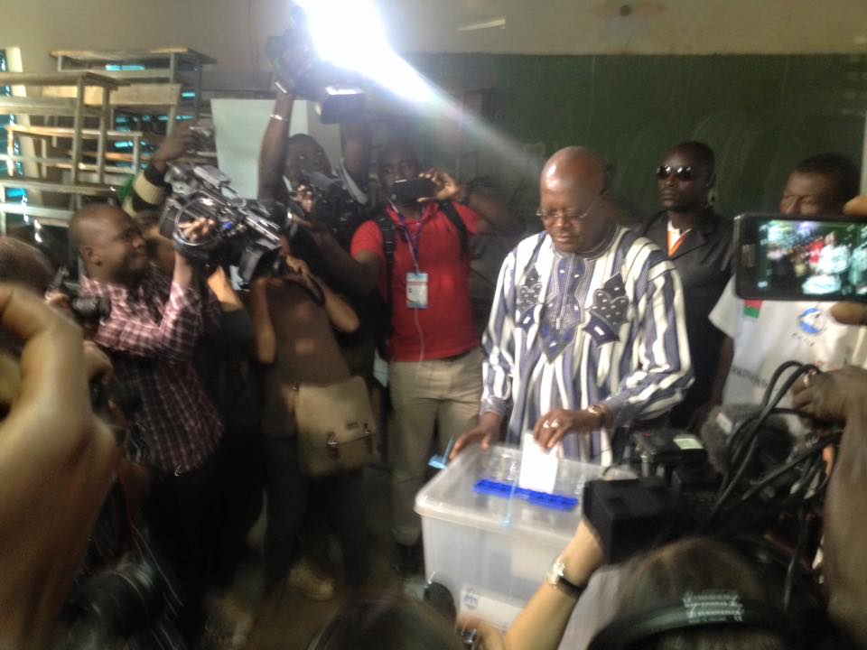 Roch Marc Christian Kaboré accomplissant son devoir citoyen