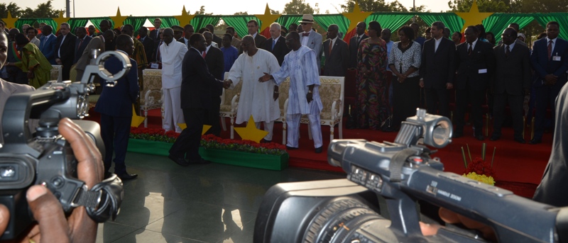La cérémonie de décoration était placée sous la Présidence de Michel Kafando, Chef de l’Etat et Grand Maître des Ordres du Burkina.