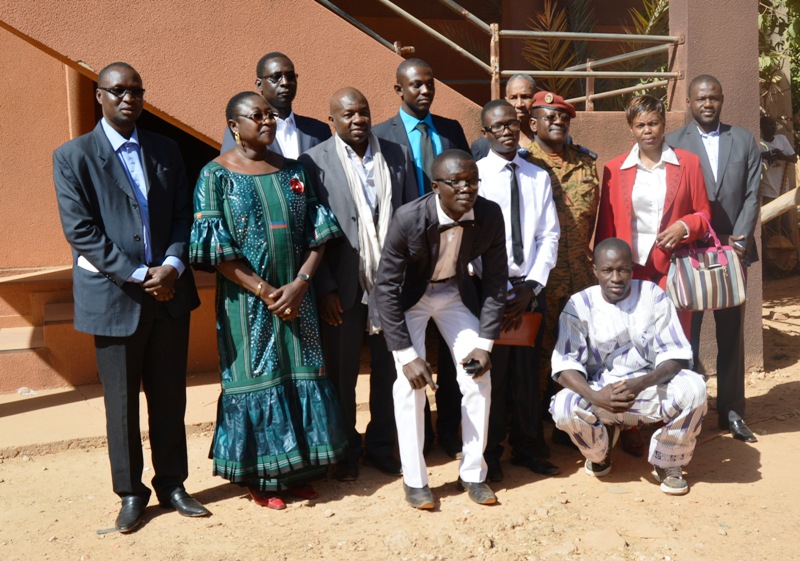 La Photo de famille lors de la cérémonie d'ouverture des 72 heures du Communicateur à l'Université de Ouagadougou.