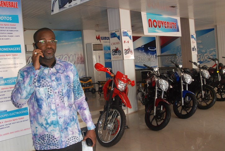 Selon Wenceslas Yaméogo, l'entreprise Mégamonde a ouvert depuis le lundi car la seule façon de répondre au terrorisme c'est de se remettre au travail © Burkina24