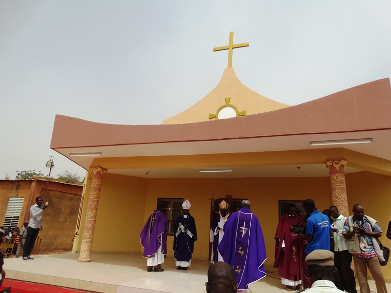 La chapelle d'adoration "Béthanie", vue extérieure. © Burkina24
