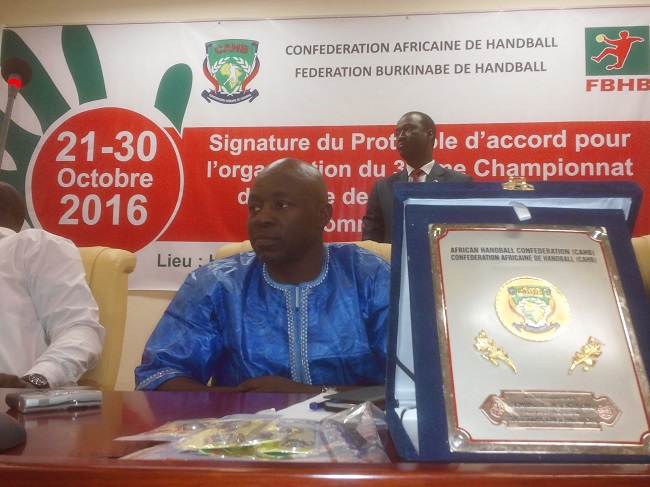 Le ministre des sports et des loisirs Tairou Bangré a promis les moyens nécessaires pour une bonne preparation