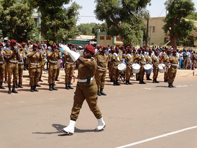 La commandante des troupes ce 8 mars 2016 © Burkina24 