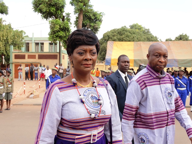 La Première dame et présidente de la cérémonie avec à sa gauche le Premier ministre, chef de l'exécutif. © Burkina24 