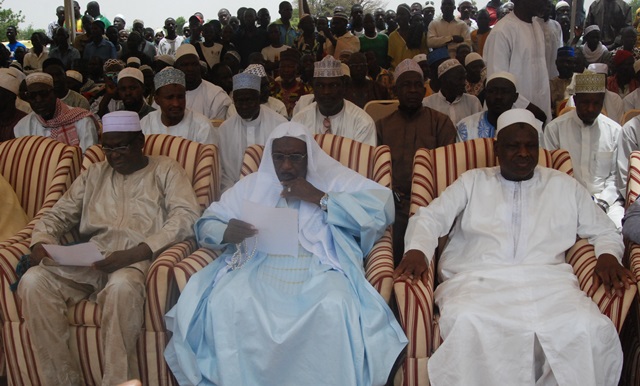 Le co-parrain Mahama Zoungrana, le parrain Dr Aboubacar Doukouré, le donateur Hamidou Oédraogo