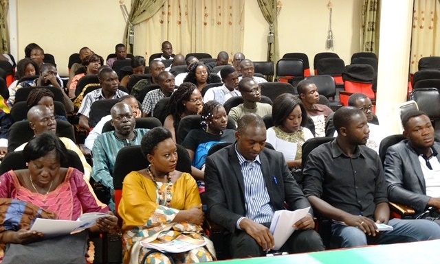 Les panélistes présents à l'ouverture du forum ce 17 juin.