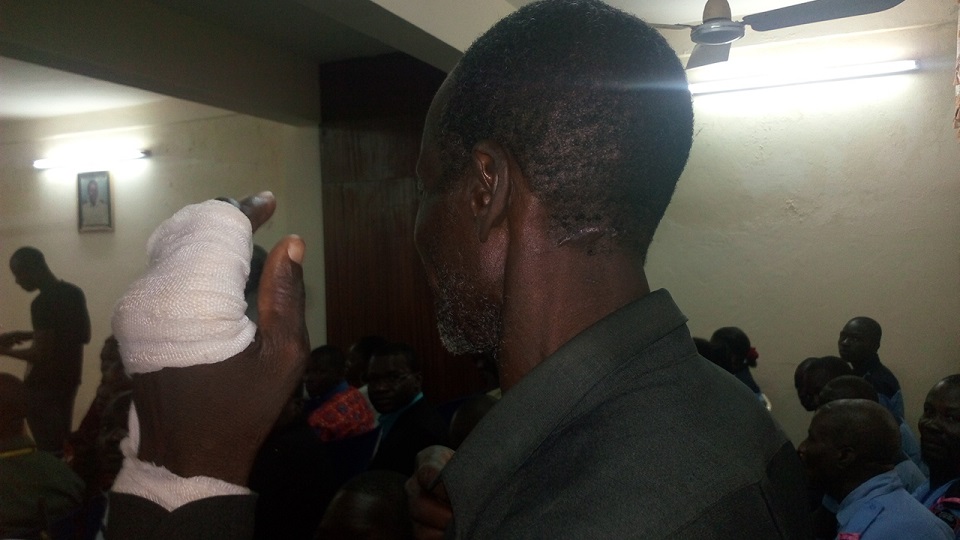 Ce veilleur de nuit a failli perdre la vie dans une attaque