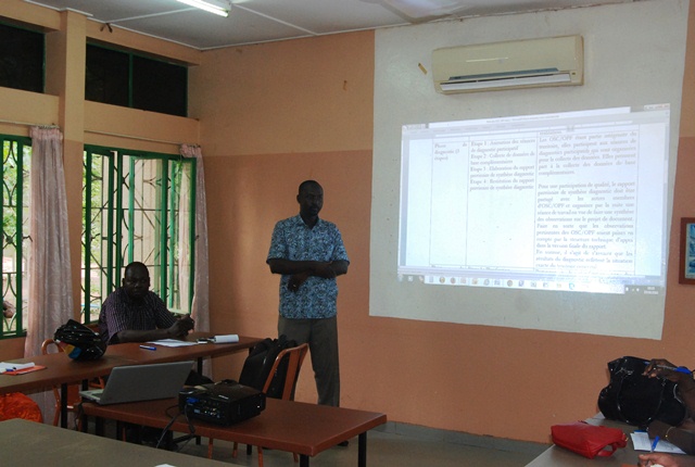 Des communications et des présentations en power point ont entre autres permis aux participantes de s'imprégner de leur rôle de veille dans l'élaboration des PLD