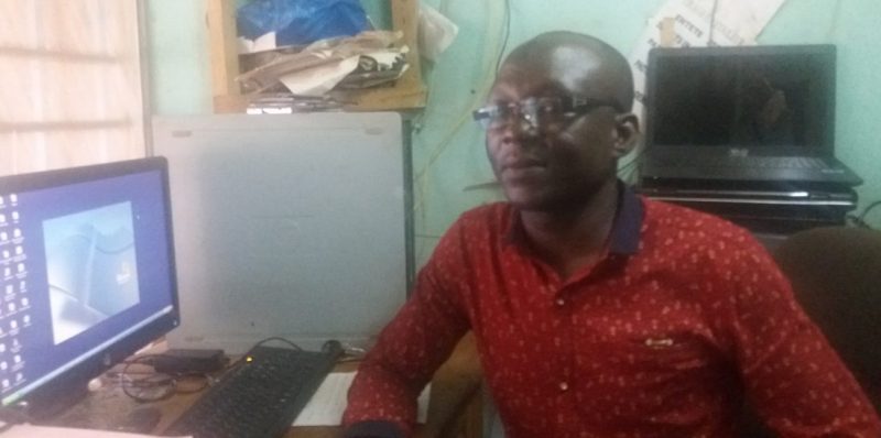 Mamoudou Sourwema, Responsable du "Cyber des Amis"