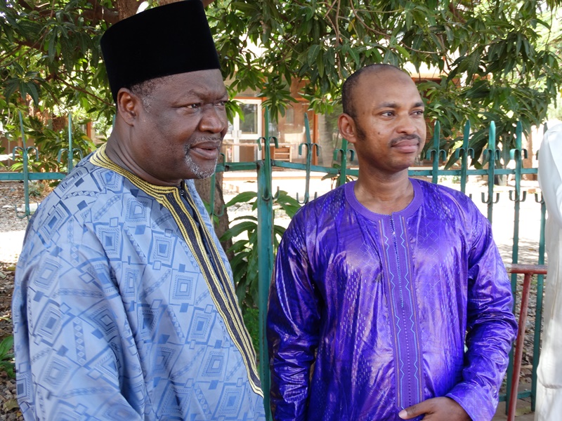ablasse-ouedraogo-et-tahirou-barry-apres-la-priere-burkina24