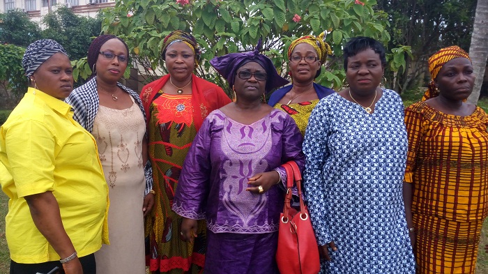 Lamoussa OUEDRAOGO-SINAN et ses plus proches collaboratrice au sein de la Coalition des Femmes Leaders de la Diaspora Burkinabè en Côte d'Ivoire.