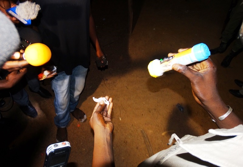 Un citoyen surpris avec du canabis. Il a affirmé l'avoir pris pour tenir le coup après l'annonce du décès de sa soeur de suite d'une fausse couche © Burkina24