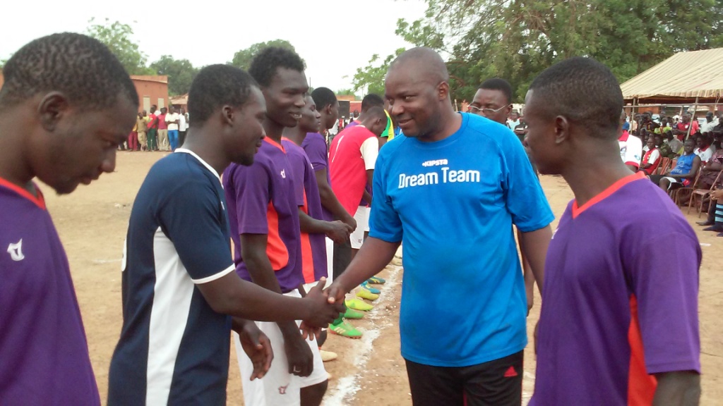 les-salutions-dusages-avant-les-hostilites