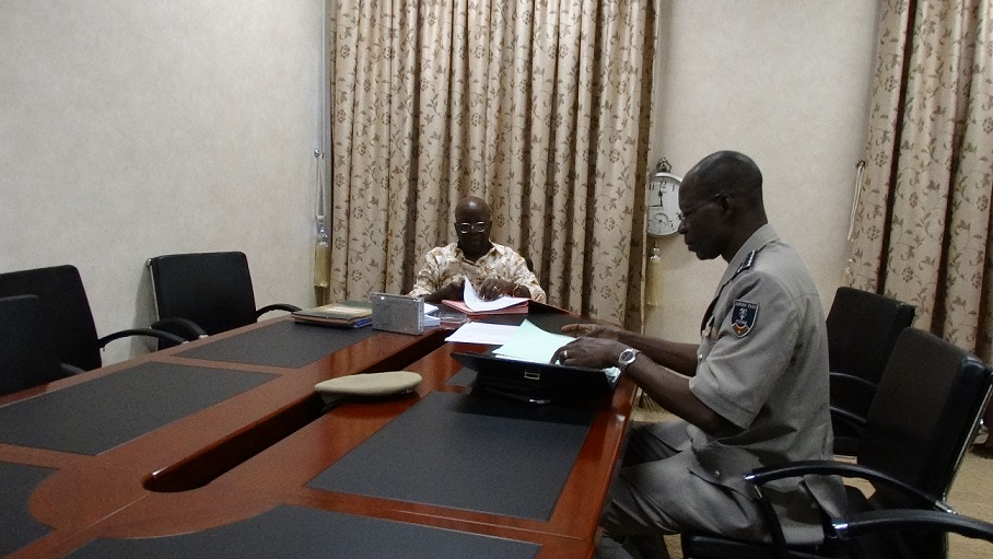 Le patron de la police nationale est venu voir son patron