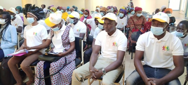 les membres du Mouvement citoyen pour la paix et le développement au Faso (MCPDF)